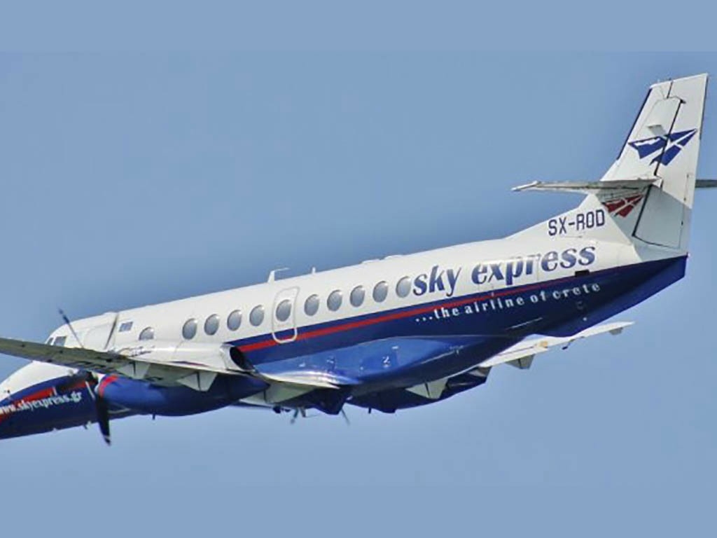 Sky Express: Αεροπορικά εισιτήρια κάτω των 10 ευρώ λόγω Black Friday