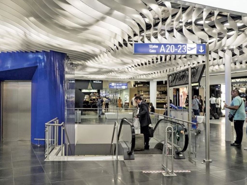 Airhelp: Αποζημιώσεις ύψους 3,5 εκατ. ευρώ για περίπου 14.000 επιβάτες που πέταξαν από Αθήνα