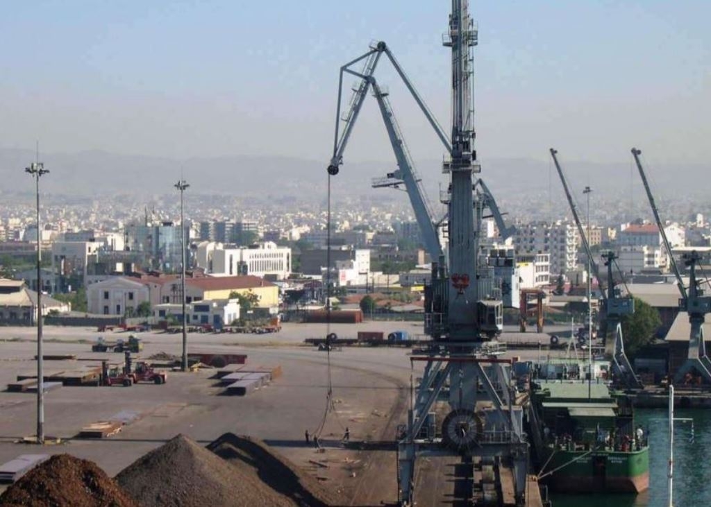 Έπεσαν οι υπογραφές στη σύμβαση πώλησης του 67% του ΟΛΘ