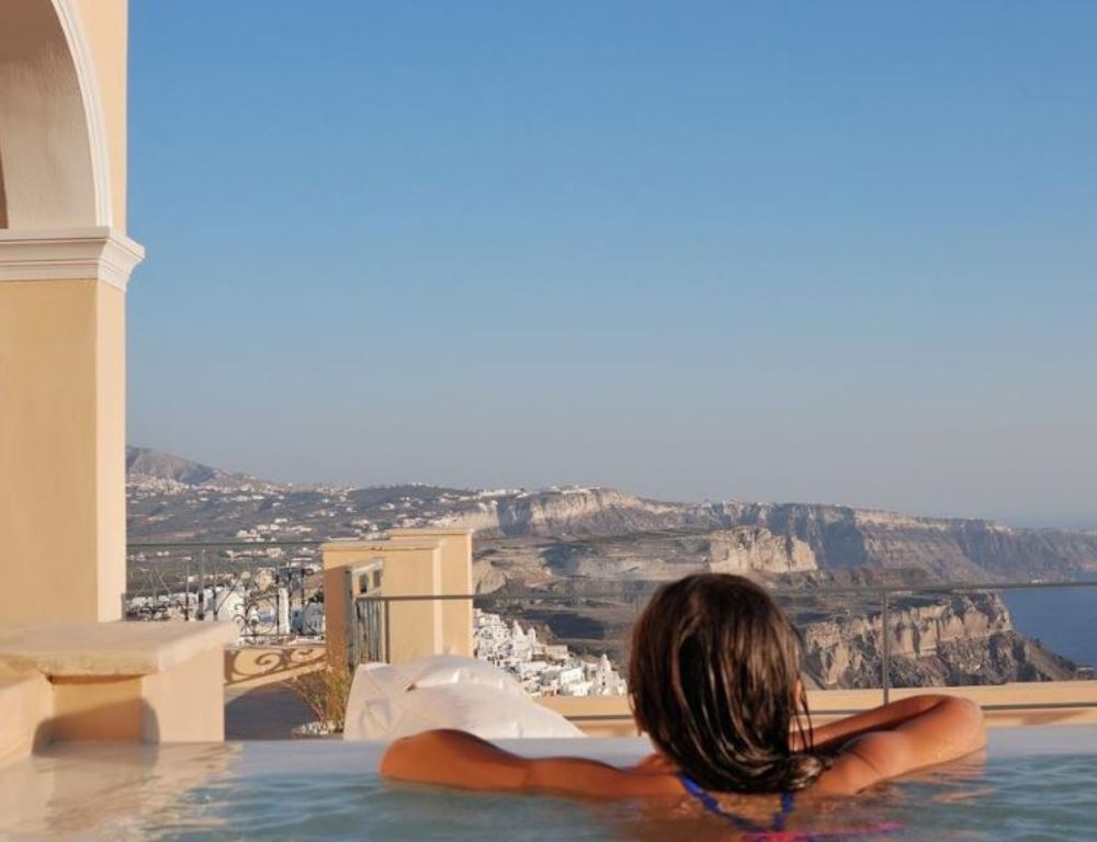 Aria Hotels: Το Archipel Mansion στη Σαντορίνη η νέα προσθήκη